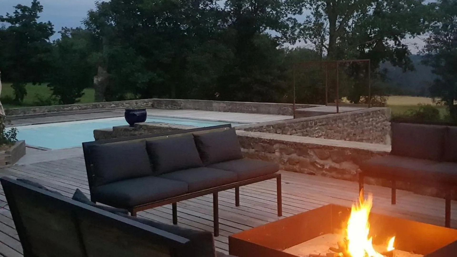 Sejour Champetre : Magnifique Ferme Rehabilitee Avec Piscine, Terrasses Et Confort Moderne A St Etienne Lardeyrol - Fr-1-582-389 Saint-Etienne-Lardeyrol