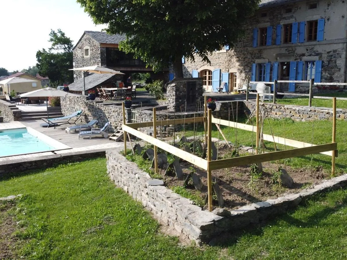 Sejour Champetre : Magnifique Ferme Rehabilitee Avec Piscine, Terrasses Et Confort Moderne A St Etienne Lardeyrol - Fr-1-582-389 Saint-Etienne-Lardeyrol 0*,